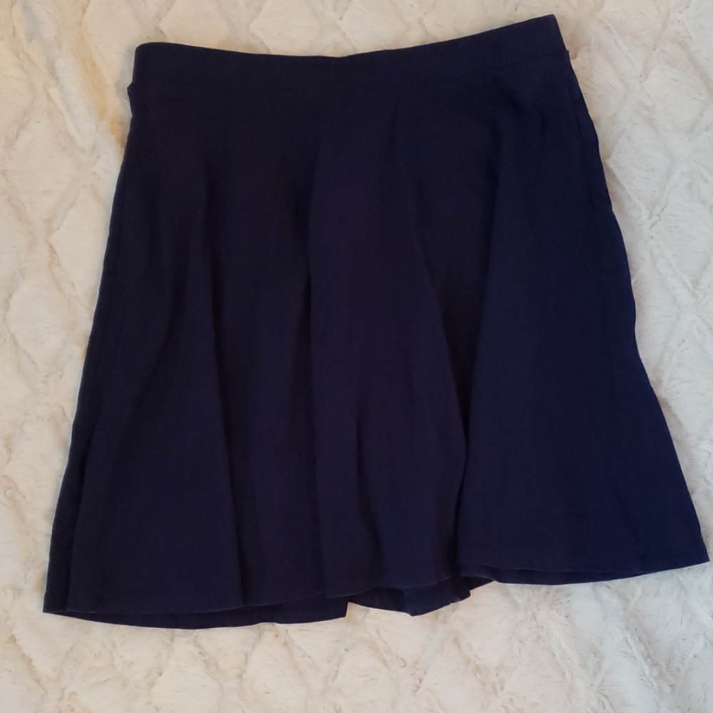 Navy blue flare skirt from Forever 21!